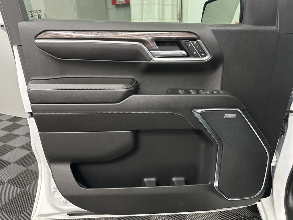 Used 2023 Chevrolet Silverado 1500 LTZ AWD/4WD image 17