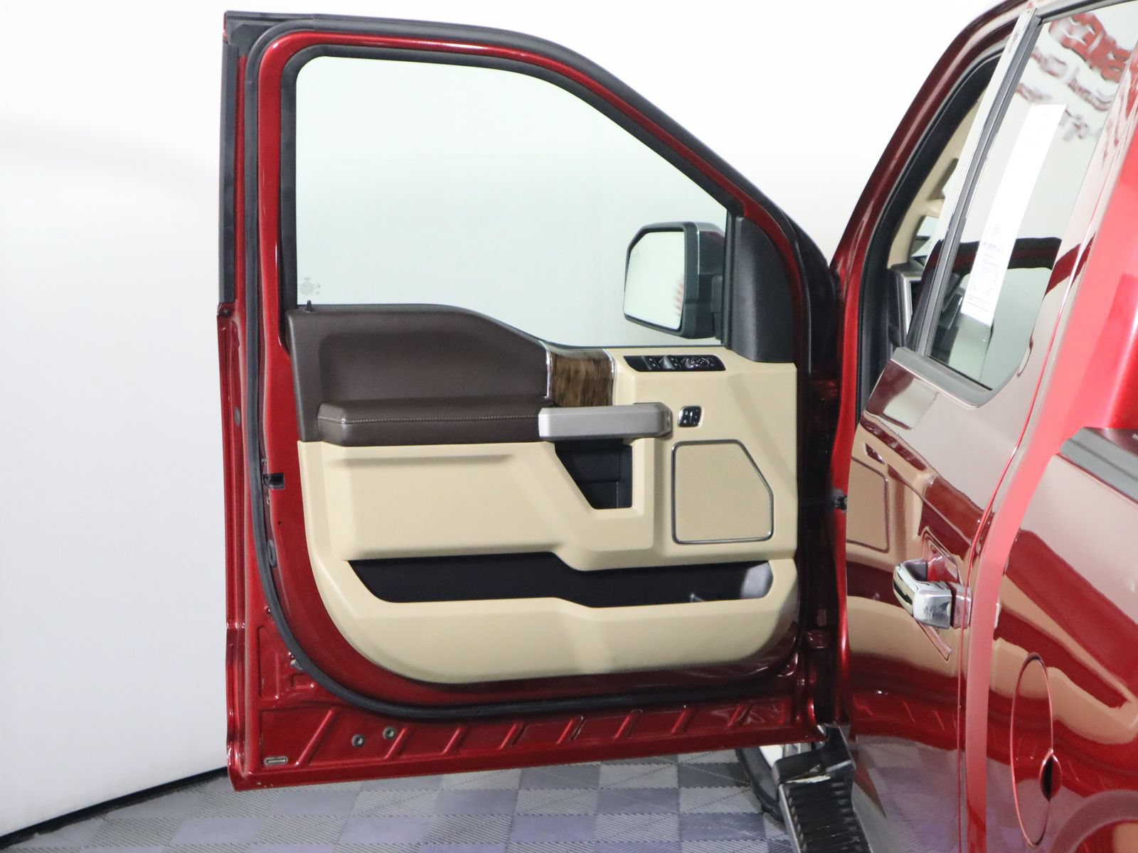 Used 2018 Ford F150 Lariat AWD/4WD image 19