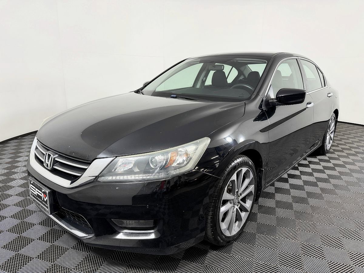 Used 2015 Honda Accord Sport image 2