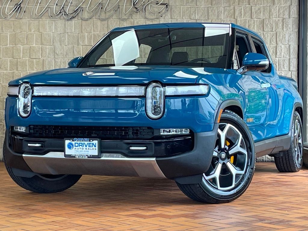 Used 2022 Rivian R1T Adventure image 2