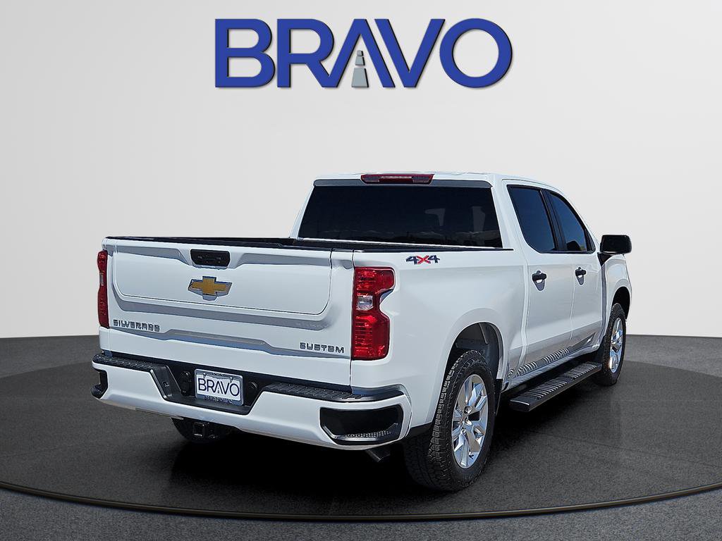 Used 2026 Chevrolet Silverado 1500 Custom image 4
