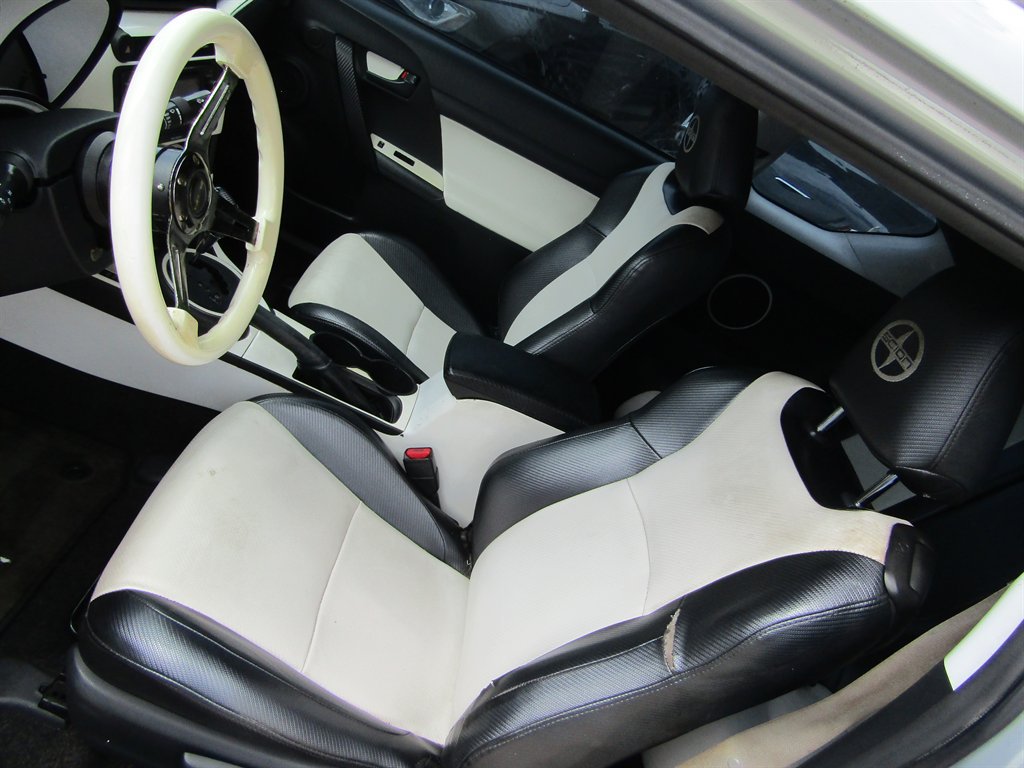 Used 2014 Scion tC 10 Series FWD image 9