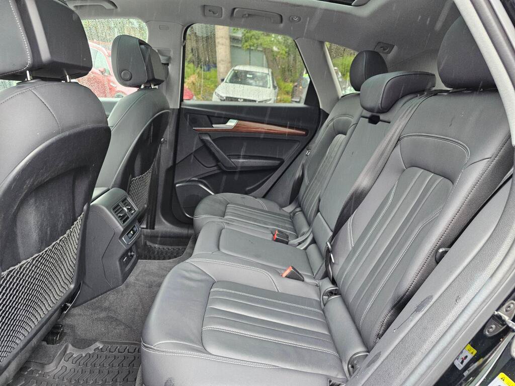 Used 2021 Audi Q5 2.0T Premium AWD/4WD image 17
