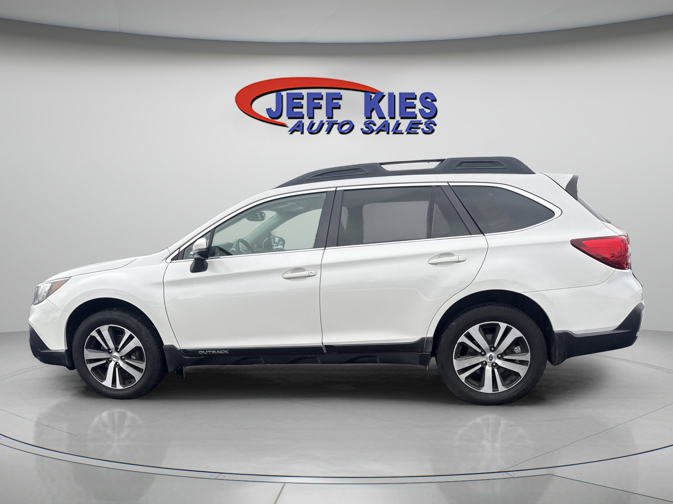 Used 2018 Subaru Outback 2.5i Limited image 8