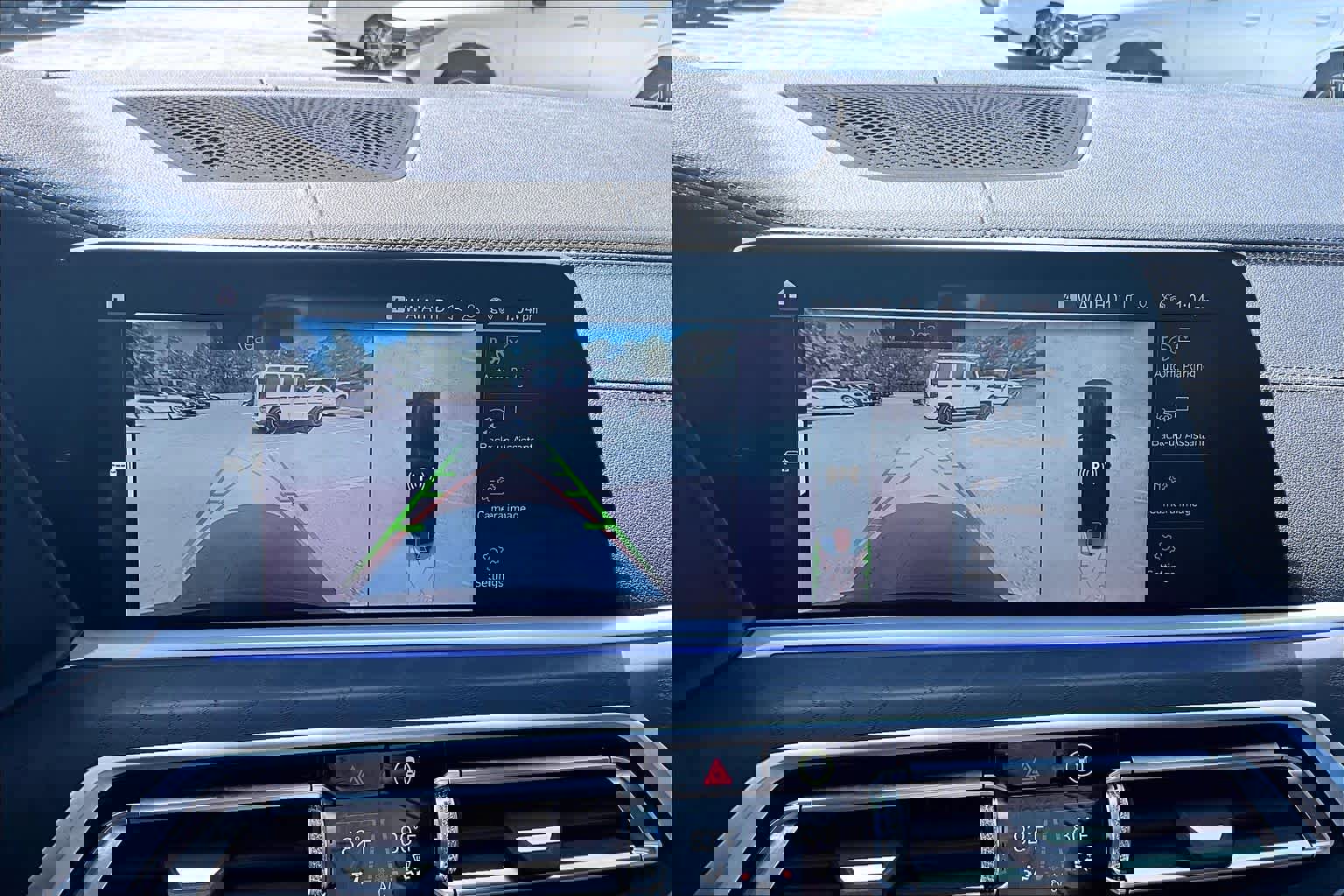 Used 2022 BMW X7 xDrive40i w/ Premium Package AWD/4WD image 27