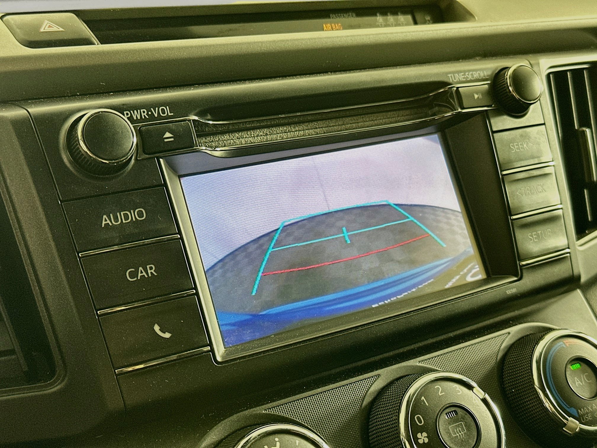 Used 2018 Toyota RAV4 LE w/ Carpet Mat Package FWD image 21