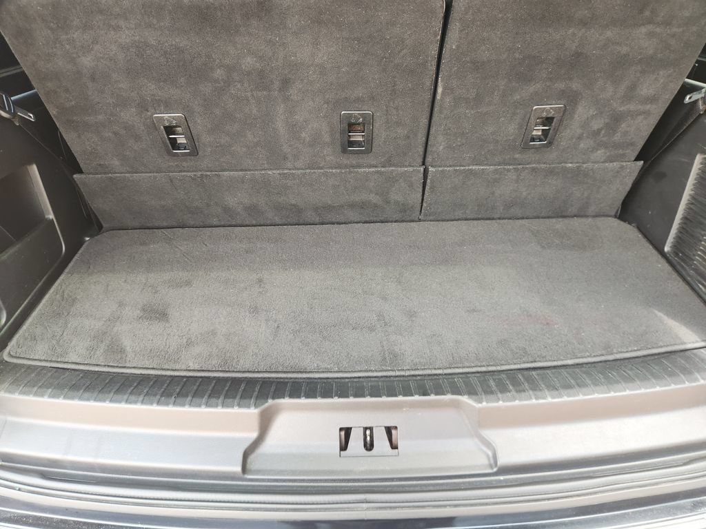 Used 2019 Ford Expedition Limited w/ Equipment Group 301A RWD image 31