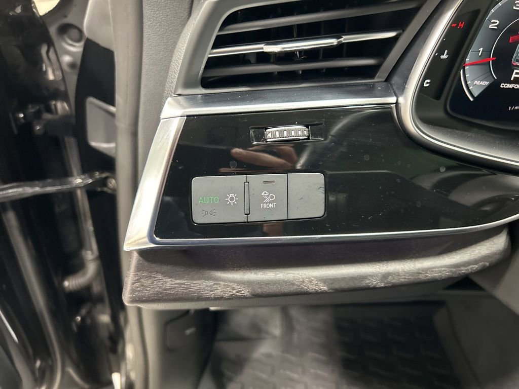 Used 2023 Audi Q8 Premium Plus AWD/4WD image 14