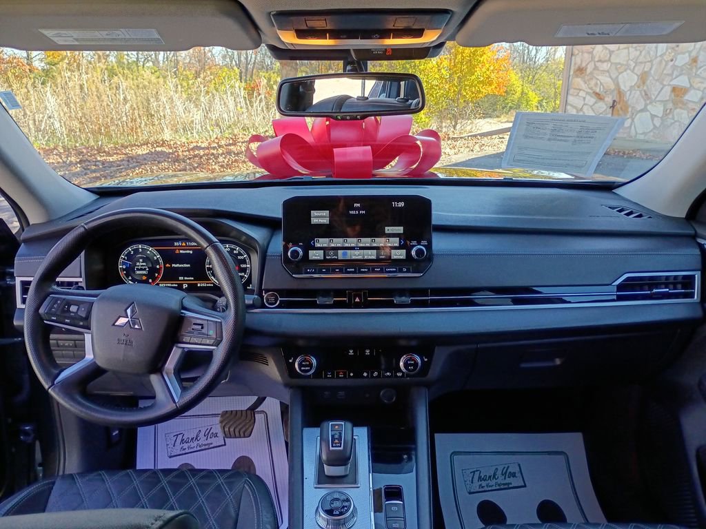 Used 2024 Mitsubishi Outlander SEL image 19