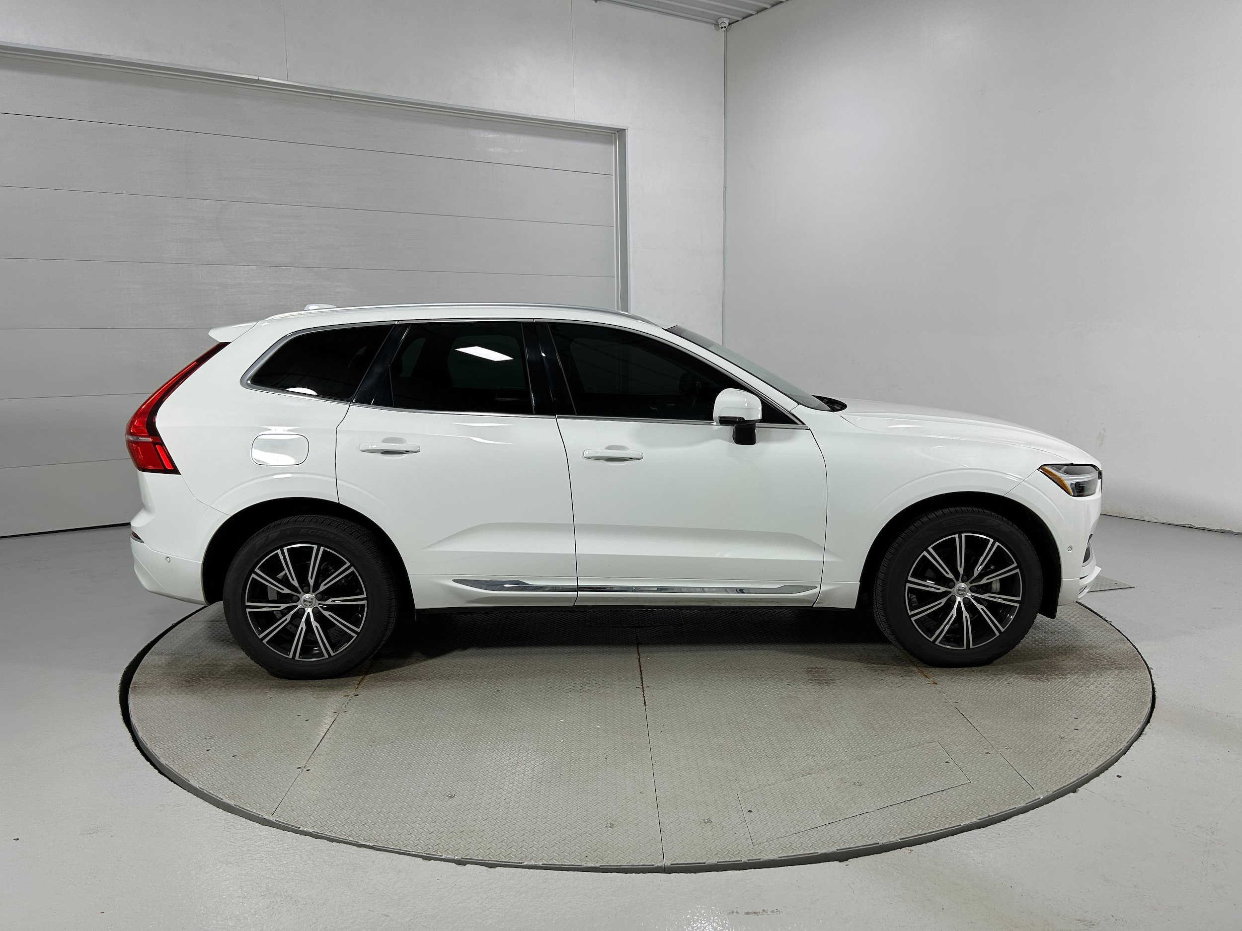 Used 2021 Volvo XC60 T5 Inscription AWD/4WD image 37