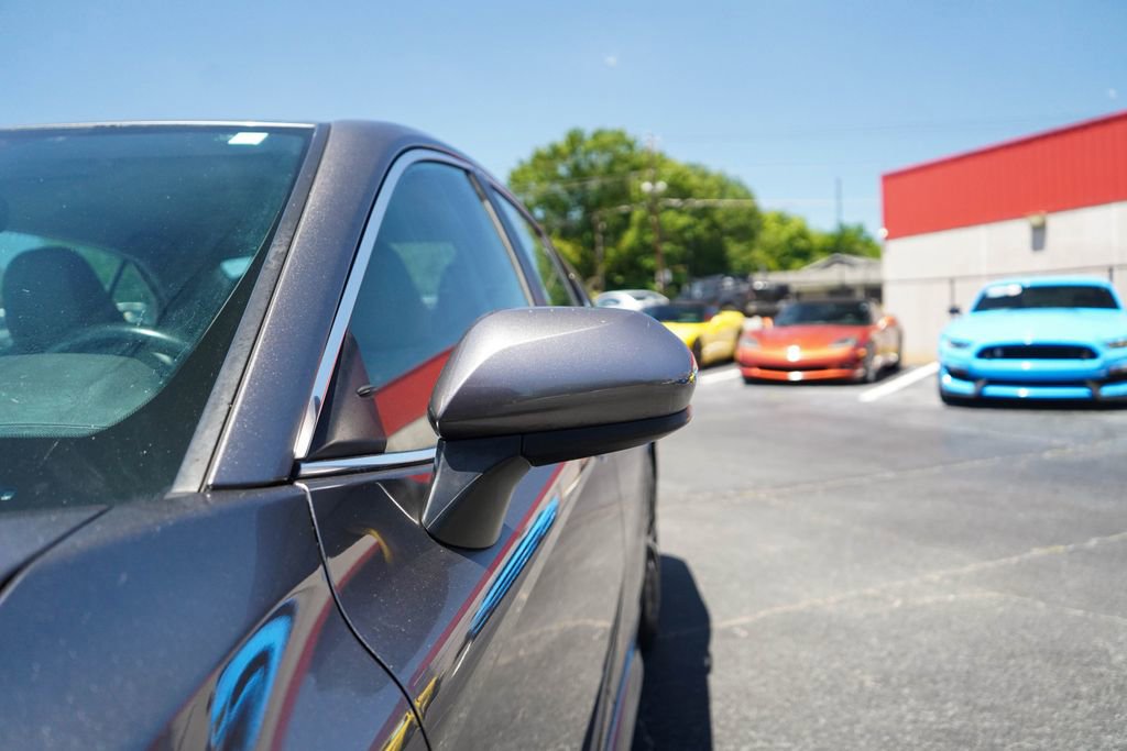 Used 2019 Toyota Camry SE FWD image 21