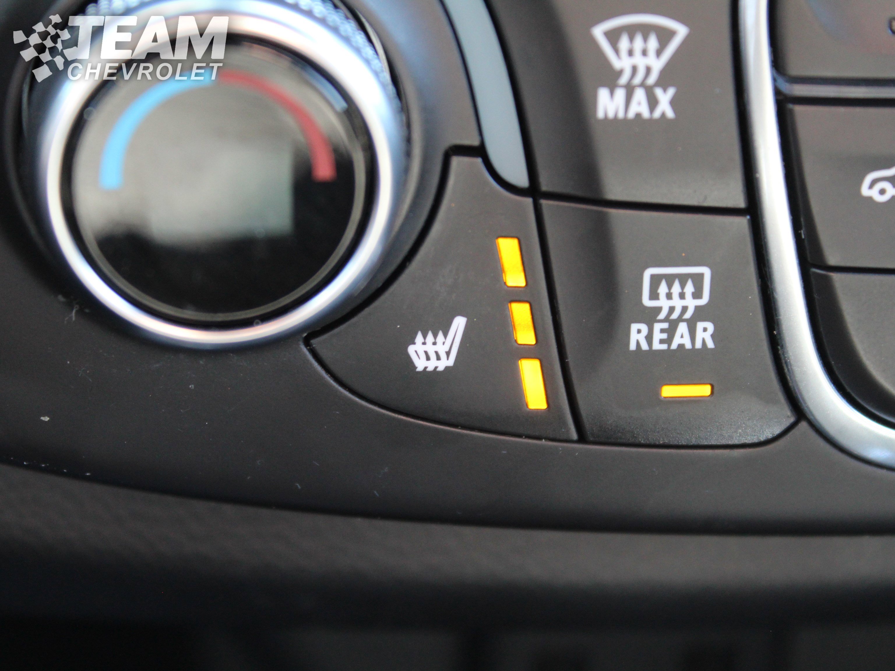 Used 2023 Chevrolet Traverse LT image 17