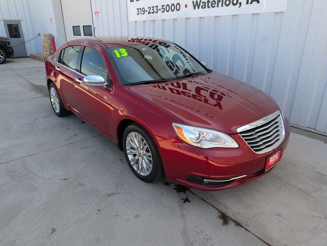 Used 2013 Chrysler 200 Limited image 8