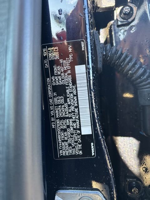 Used 2017 Volvo XC60 T6 Dynamic w/ Preferred Option Package image 17