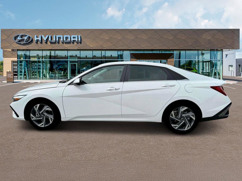 New 2025 Hyundai Elantra SEL w/ Cargo Package image 3