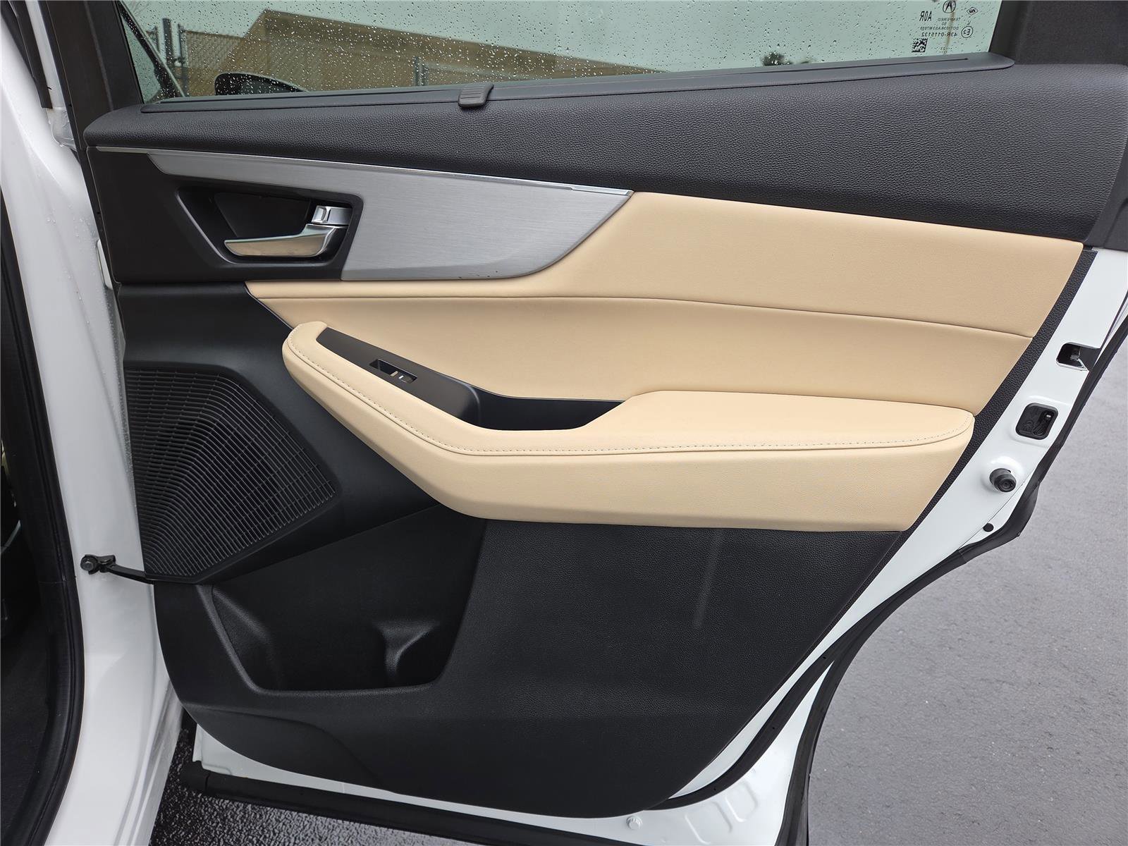 Used 2023 Acura MDX SH-AWD w/ Technology Package image 31