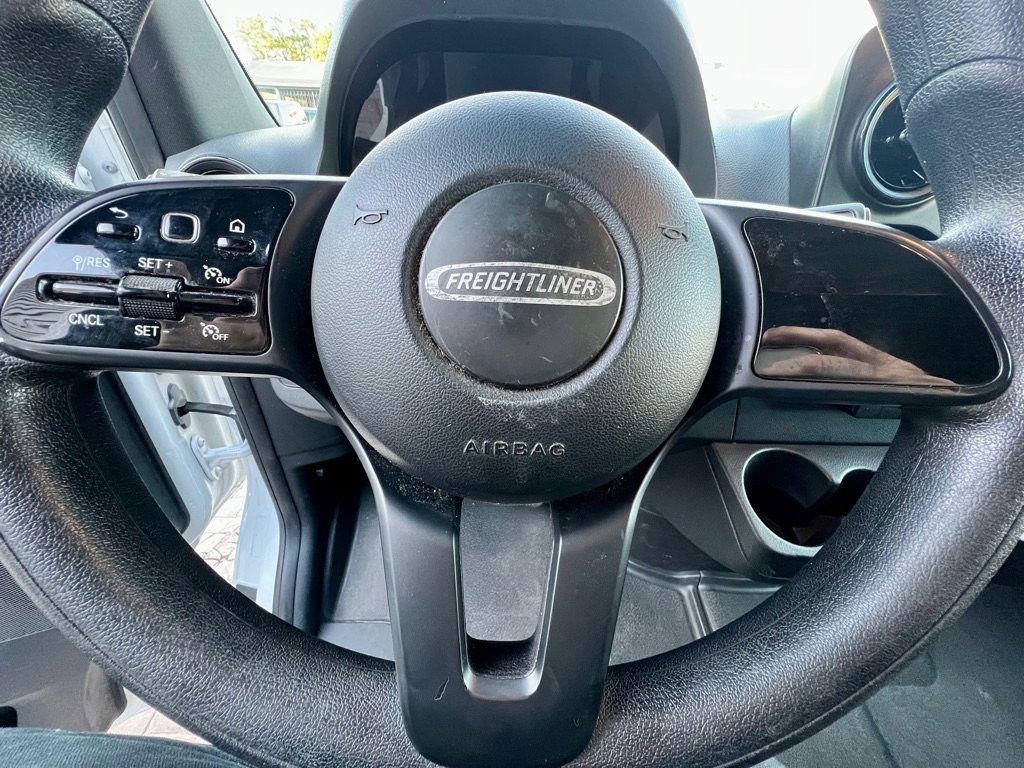 Used 2019 Freightliner Sprinter 2500 image 14