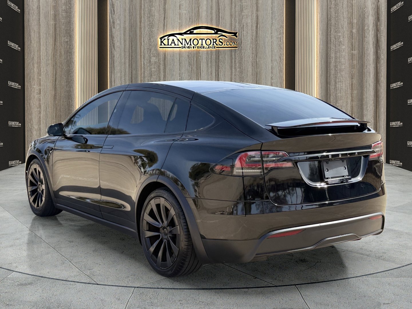Used 2023 Tesla Model X image 8