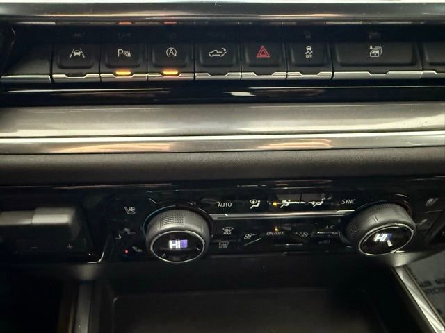 Used 2025 Chevrolet Silverado 1500 High Country w/ High Country Premium Package image 38