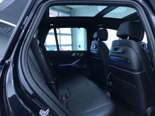 Used 2021 BMW X5 M50i w/ Executive Package image 22