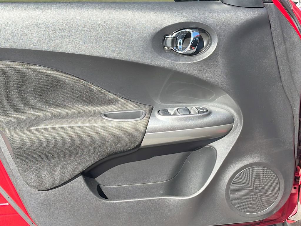 Used 2017 Nissan Juke SV image 24