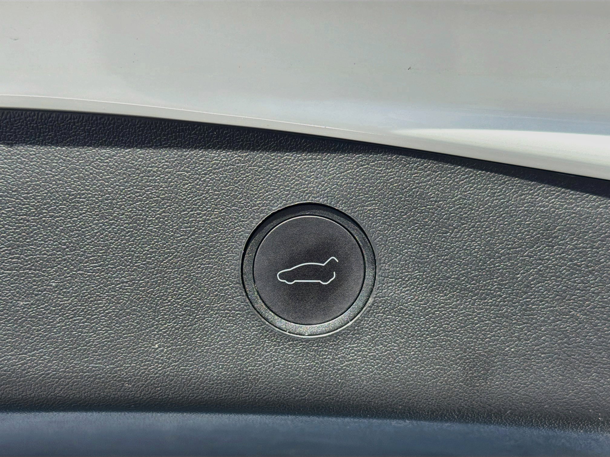 Used 2023 Tesla Model 3 Standard Range RWD image 13