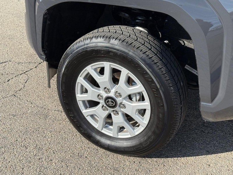 Used 2025 Toyota Tacoma SR5 image 10