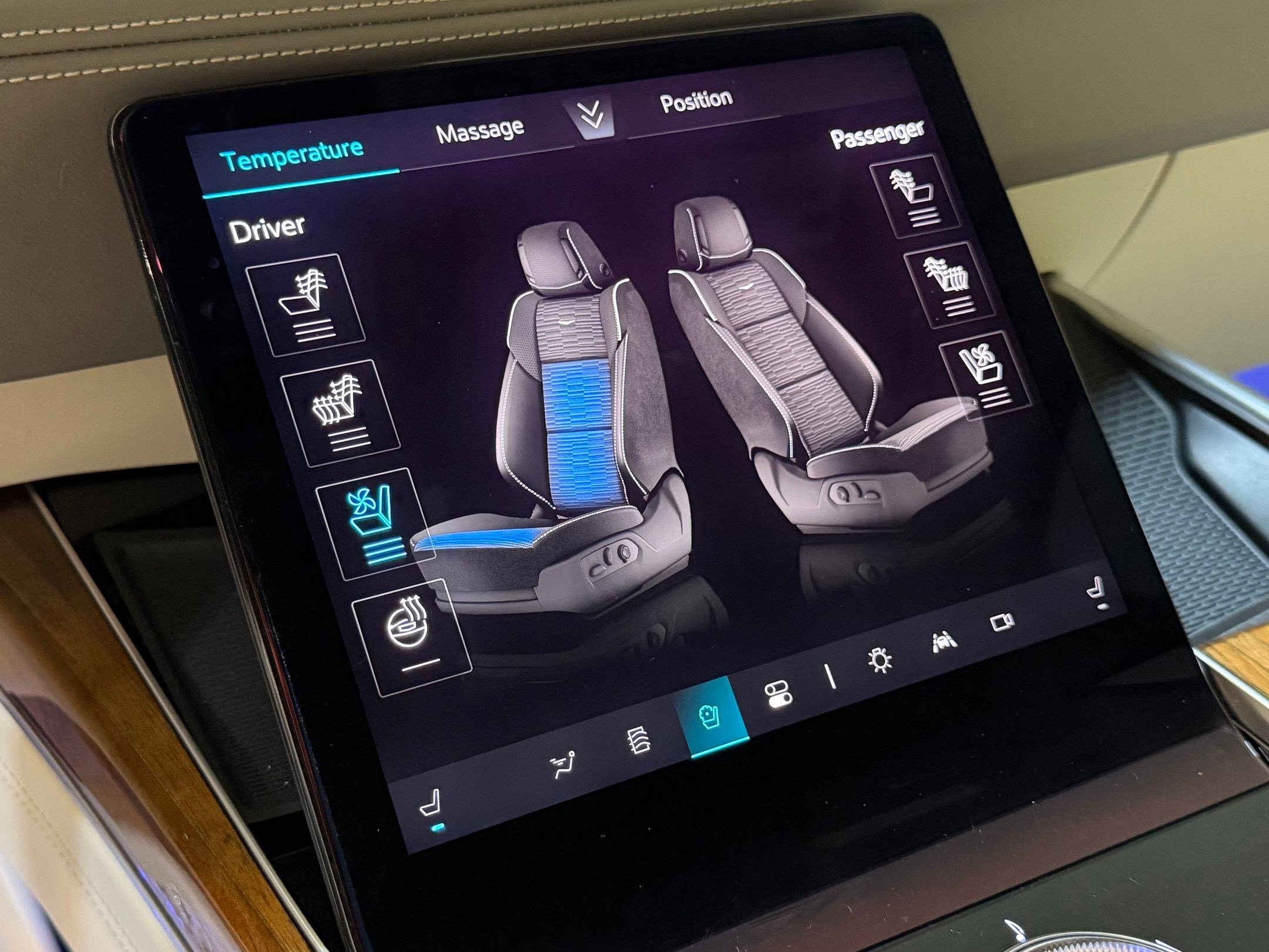 Certified 2025 Cadillac Escalade Sport Platinum image 38