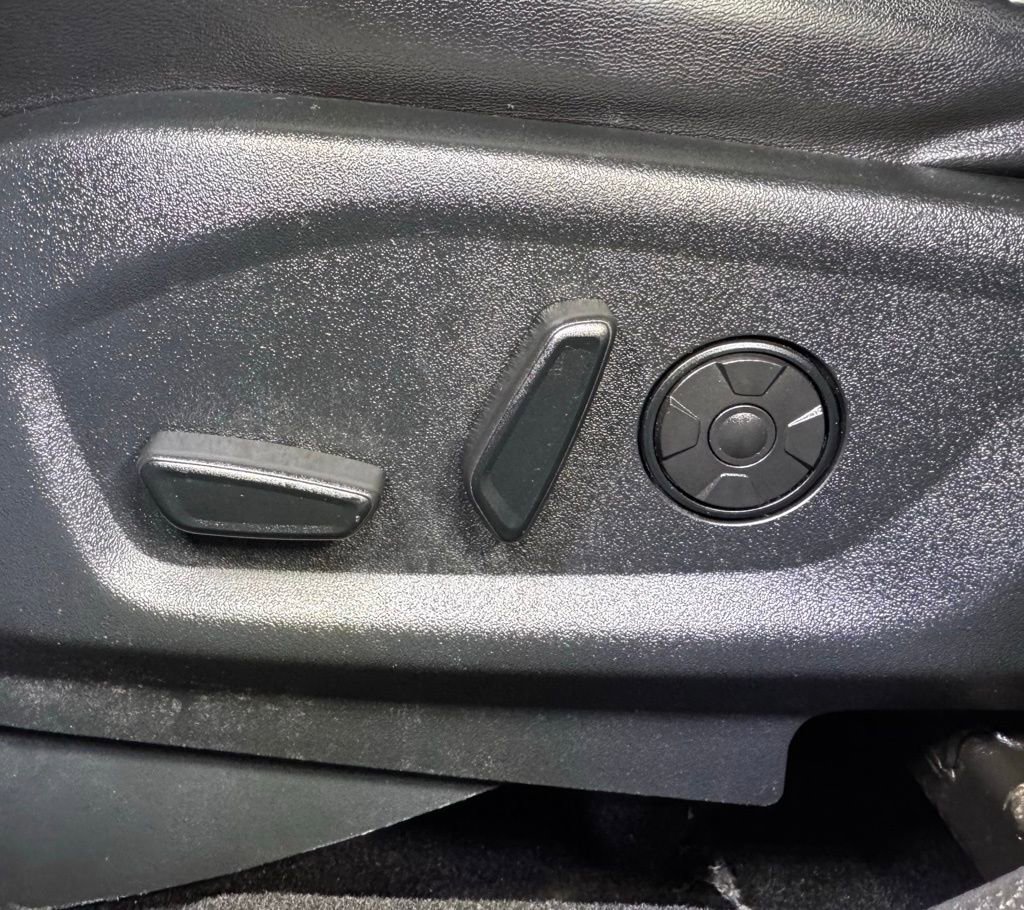 Used 2019 Ford Explorer Platinum image 24