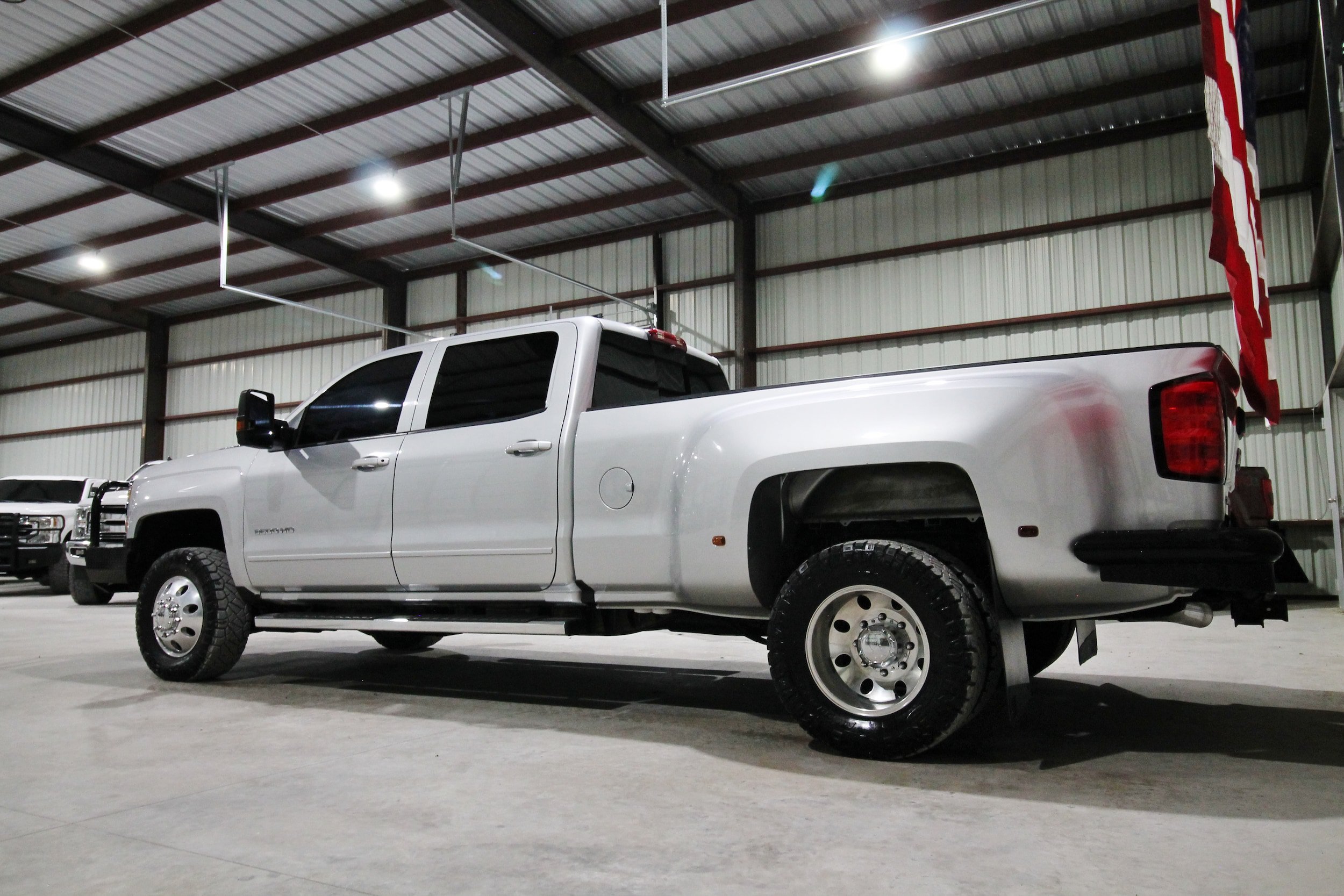Used 2018 Chevrolet Silverado 3500 LT AWD/4WD image 7