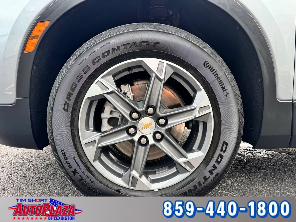 Used 2025 Chevrolet Blazer LT AWD/4WD image 6