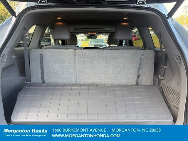 Used 2017 Toyota Highlander XLE w/ Carpet Mat Package AWD/4WD image 37