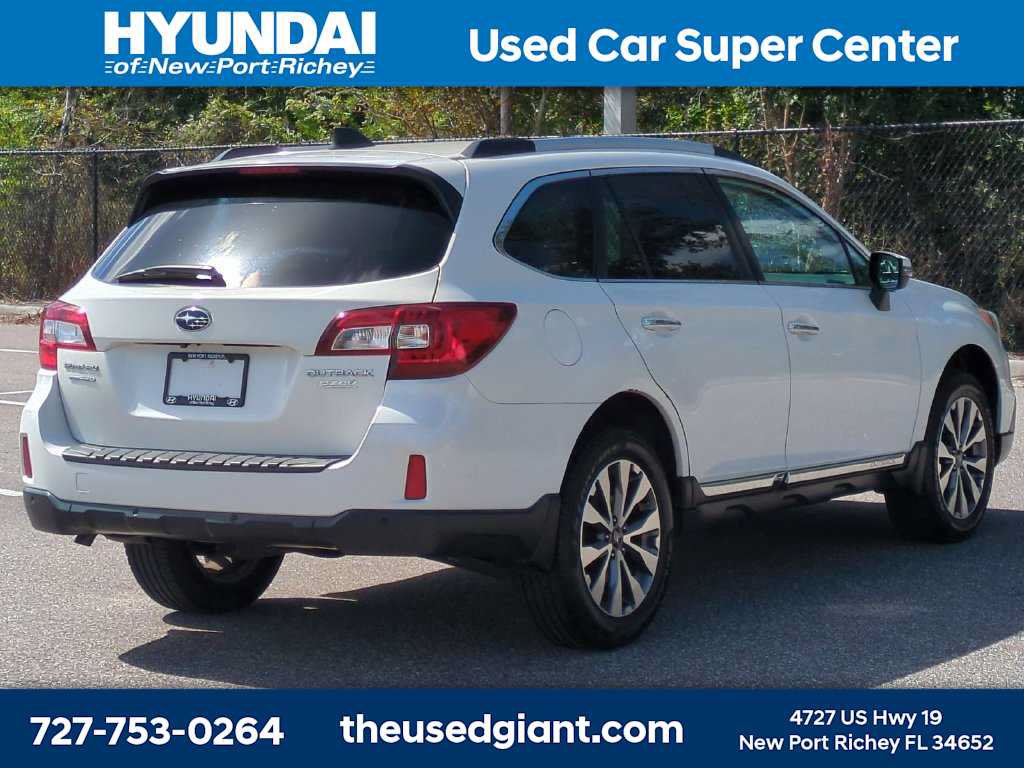 Used 2017 Subaru Outback 2.5i Touring w/ Popular Package #5A AWD/4WD image 5