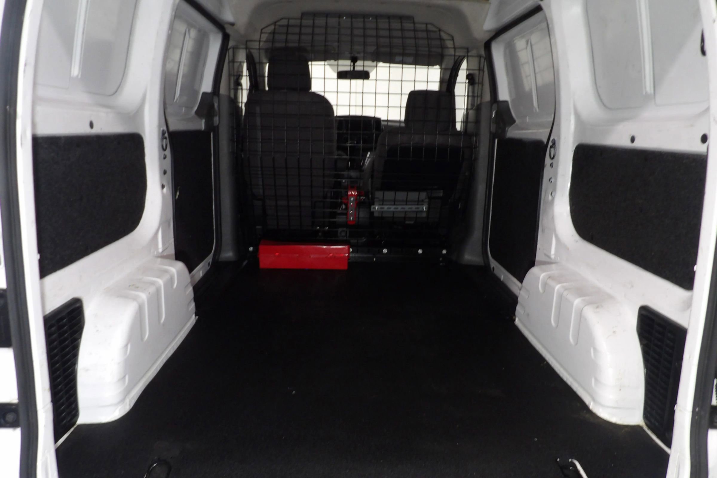 Used 2021 Nissan NV200 SV w/ Back Door Glass Package image 9