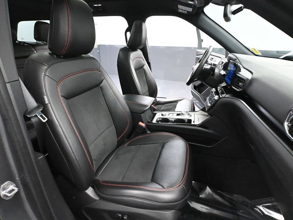 Used 2022 Ford Explorer ST-Line w/ Class IV Trailer Tow Package image 53