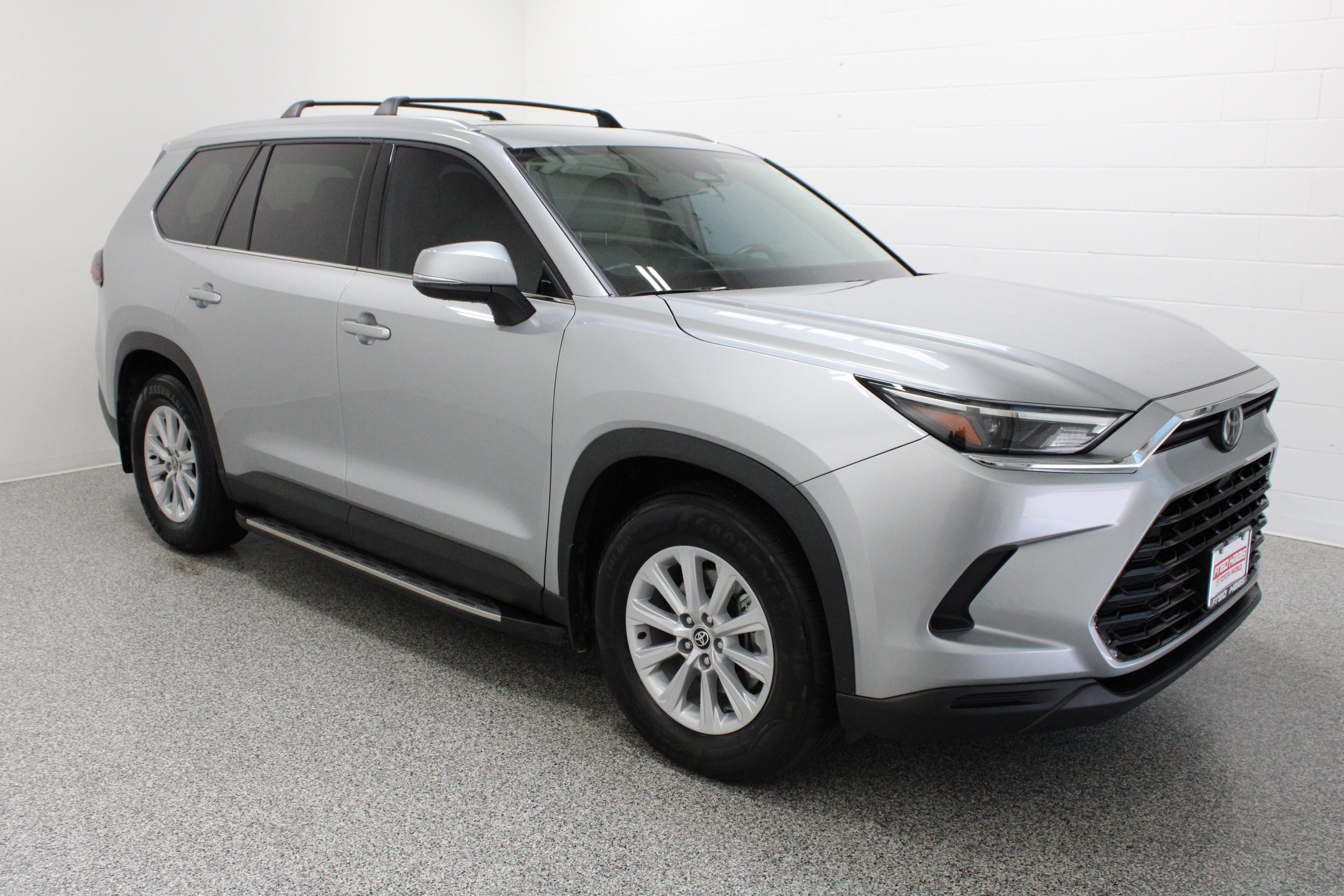 Used 2026 Toyota Grand Highlander AWD image 4
