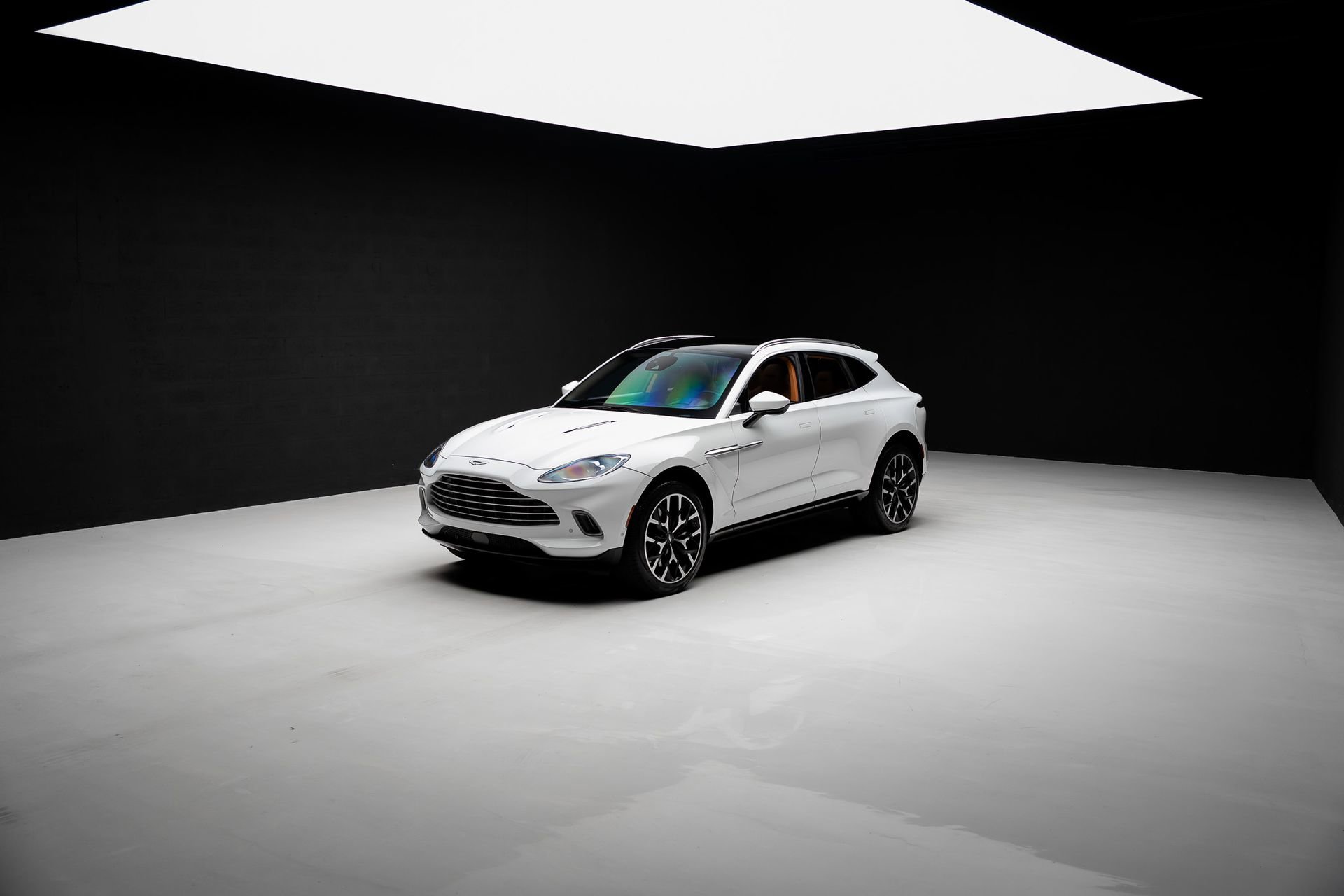 Used 2023 Aston Martin DBX AWD/4WD image 82