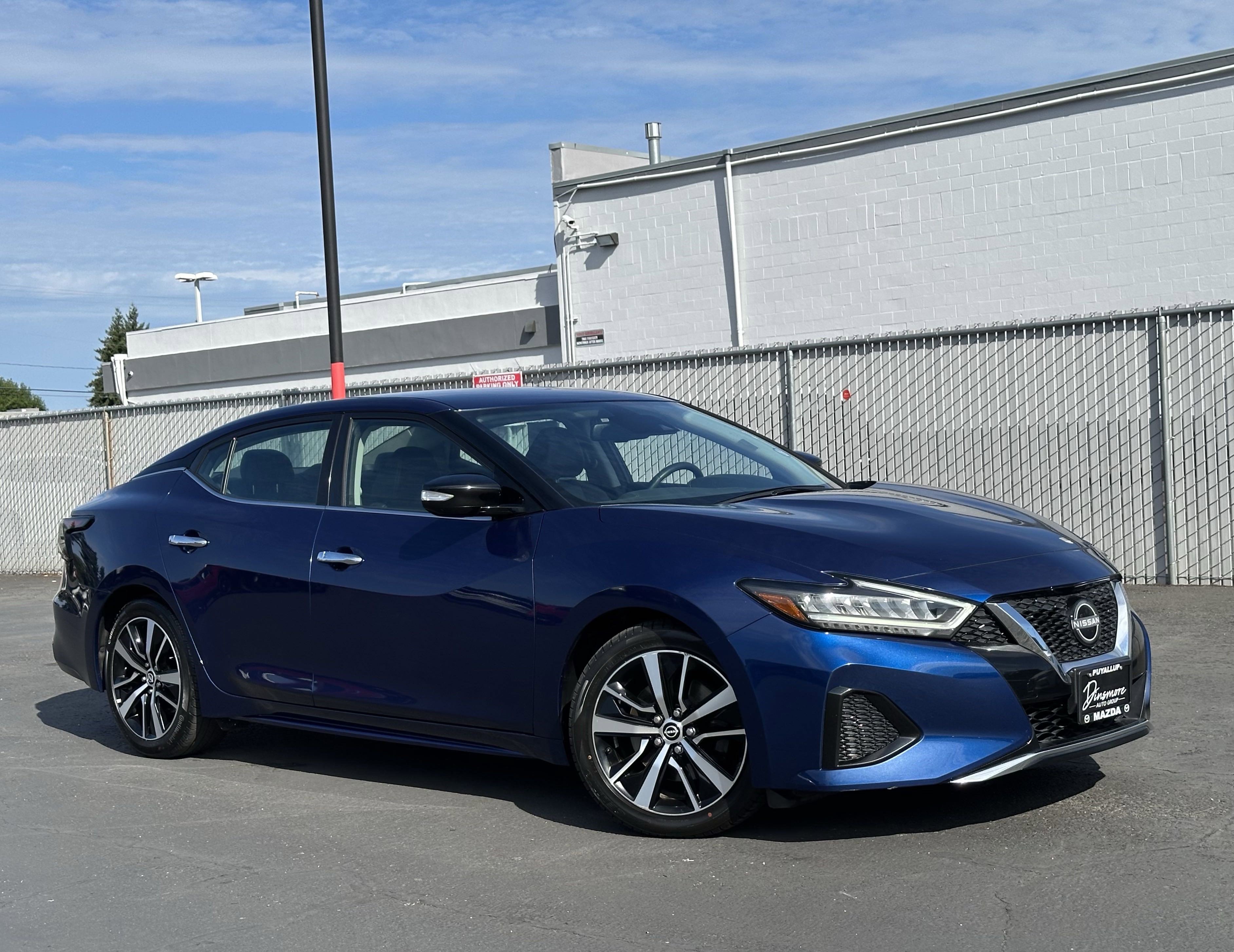 Used 2023 Nissan Maxima SV w/ Floor Mat Group image 2