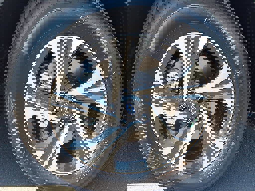 Certified 2024 Subaru Crosstrek 2.0i Premium image 9