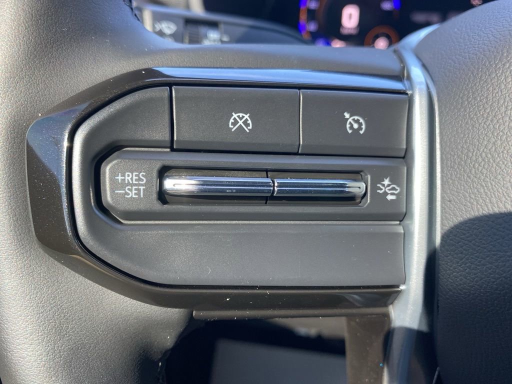 Used 2025 Chevrolet Colorado Trail Boss image 26