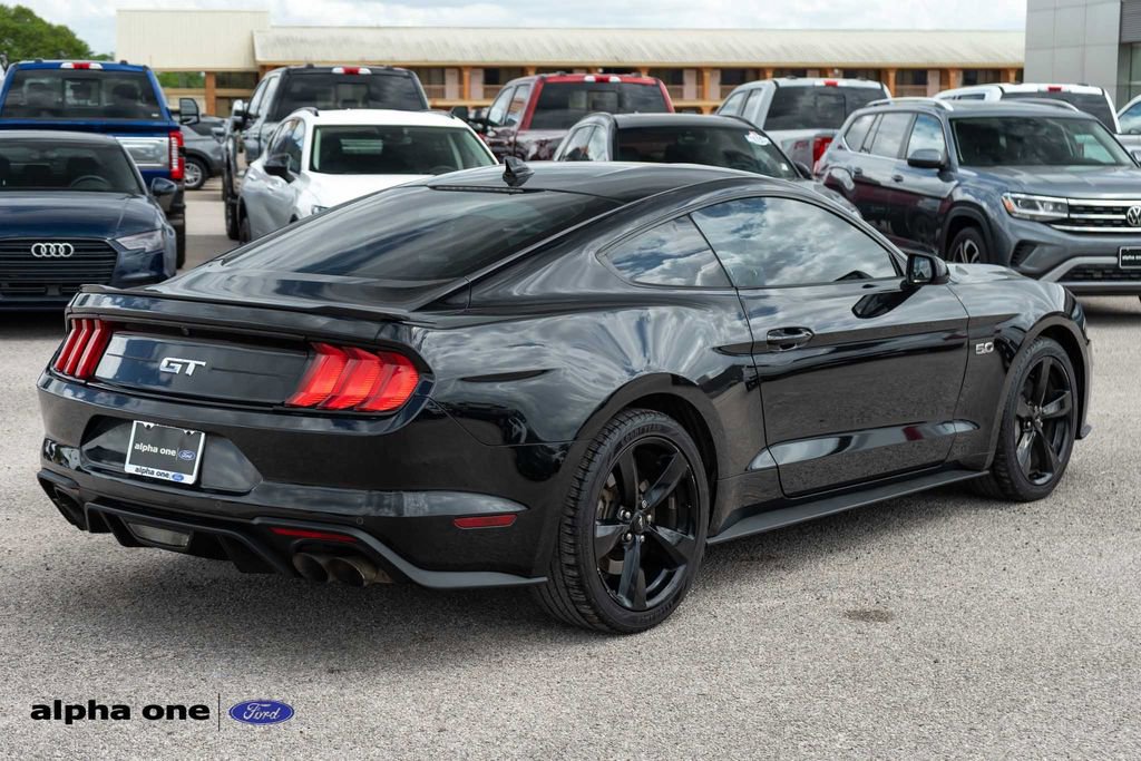 Used 2022 Ford Mustang GT Premium RWD image 5