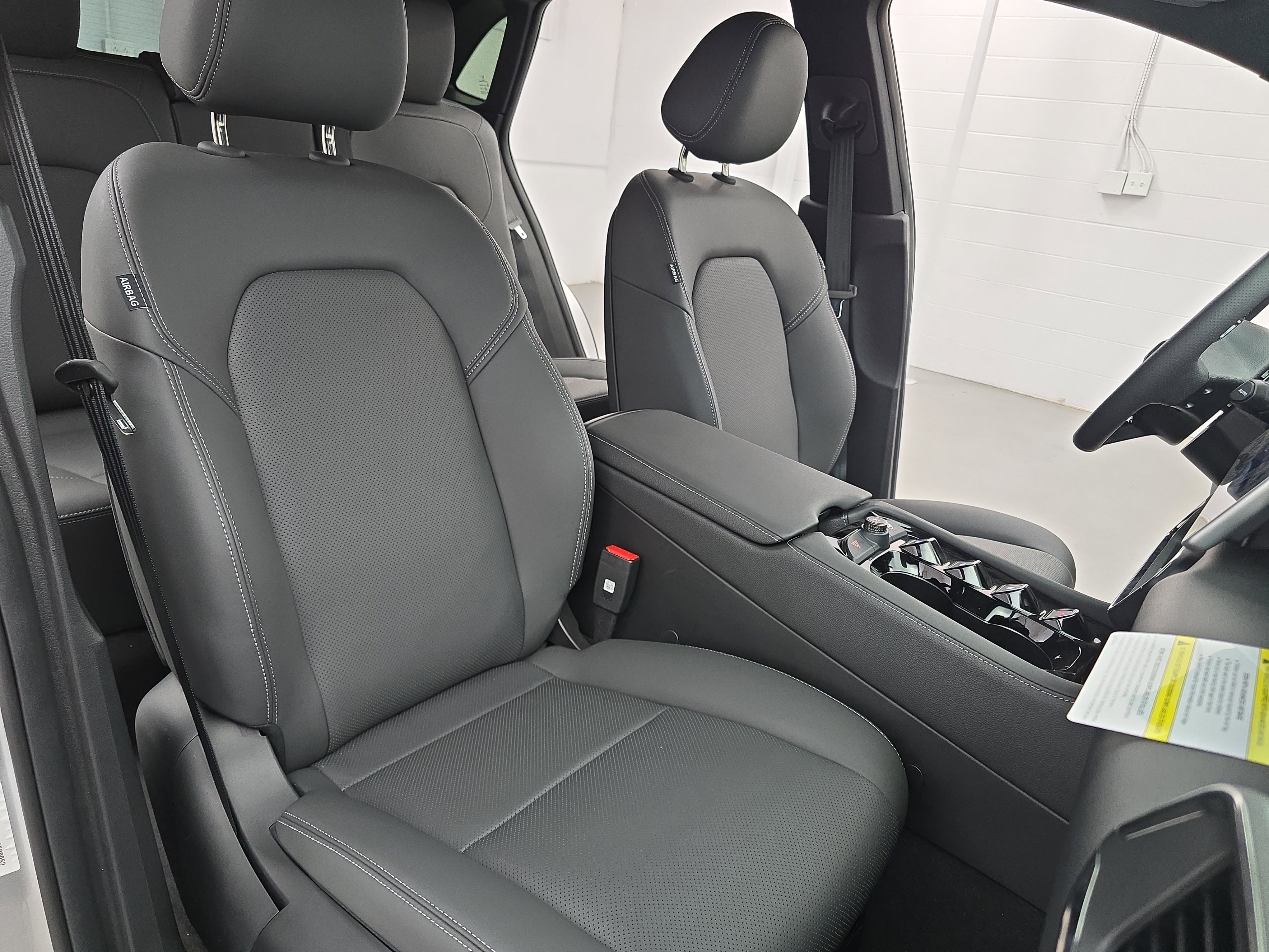 New 2025 VinFast VF 8 Plus image 10