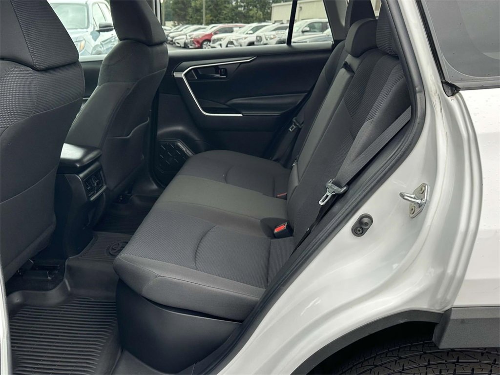 Used 2024 Toyota RAV4 LE image 9