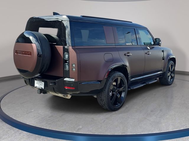 New 2026 Land Rover Defender 130 X-Dynamic SE image 5