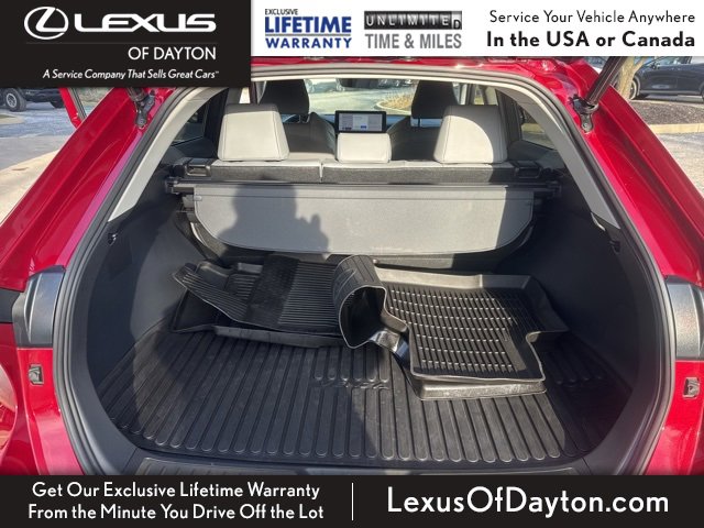 Used 2023 Toyota Venza XLE image 35