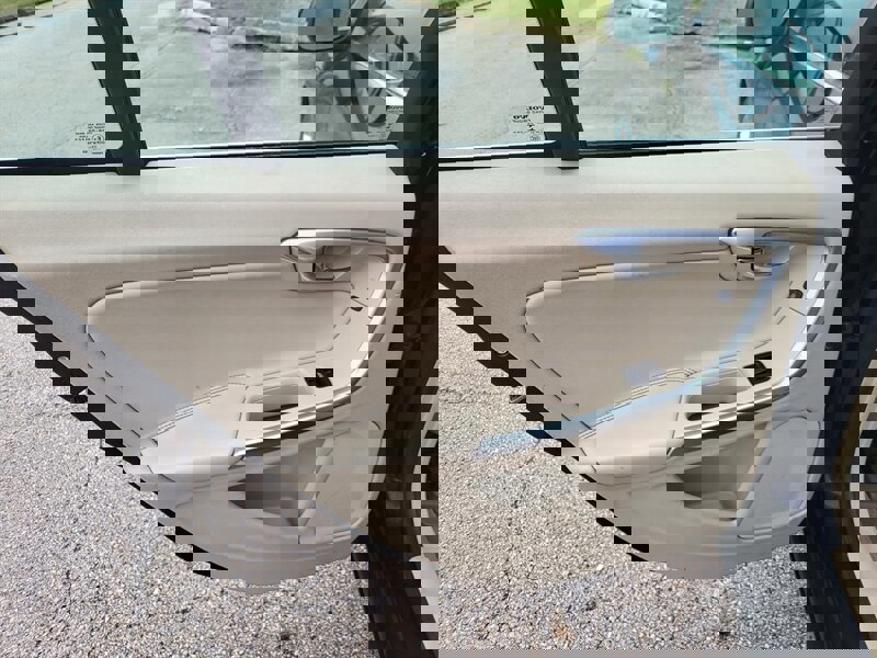 Used 2015 Volvo S60 T5 Premier image 24