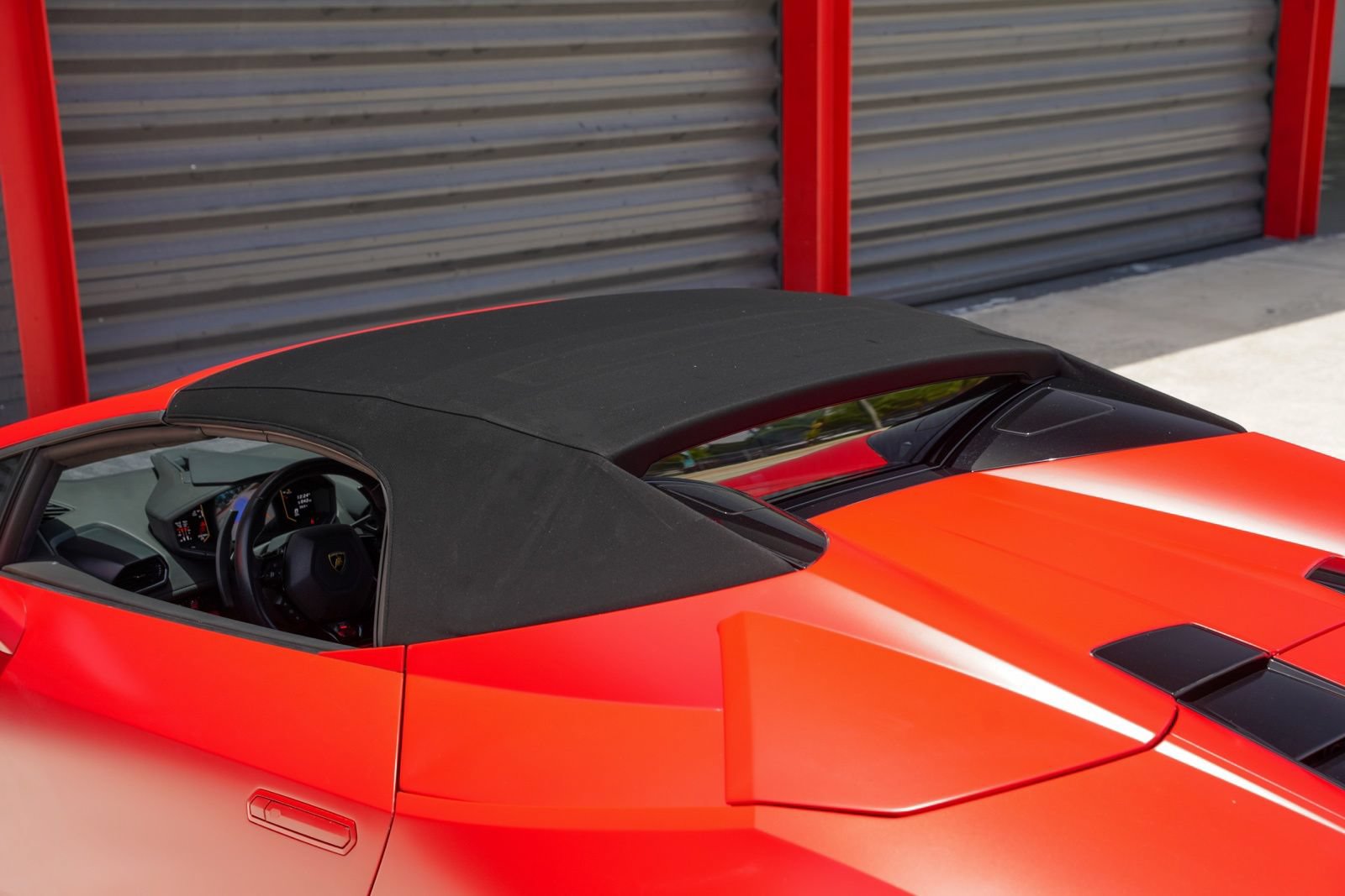 Used 2022 Lamborghini Huracan EVO RWD image 10