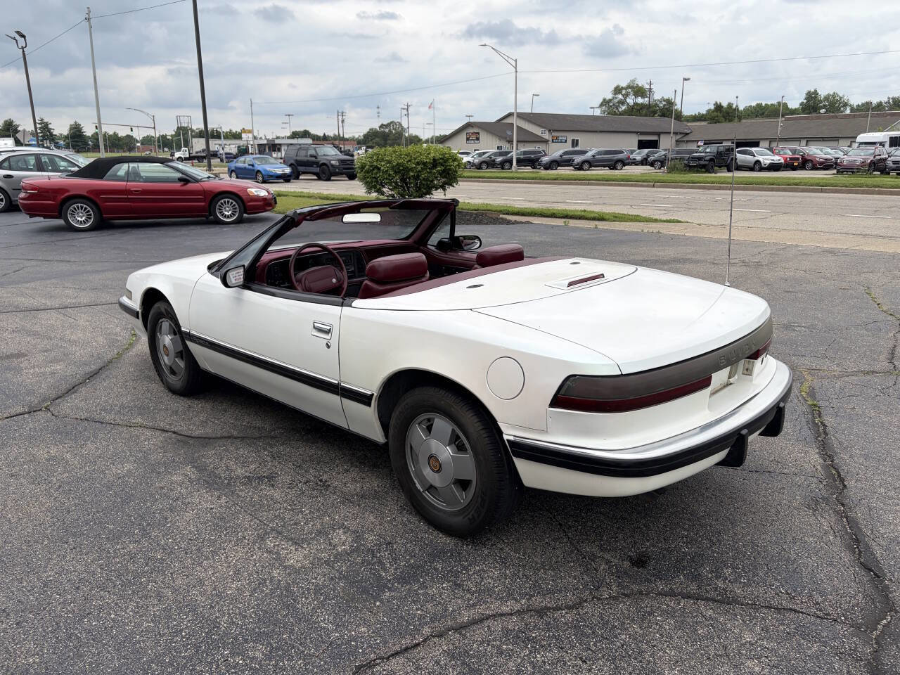 Used 1990 Buick Reatta Convertible FWD image 8