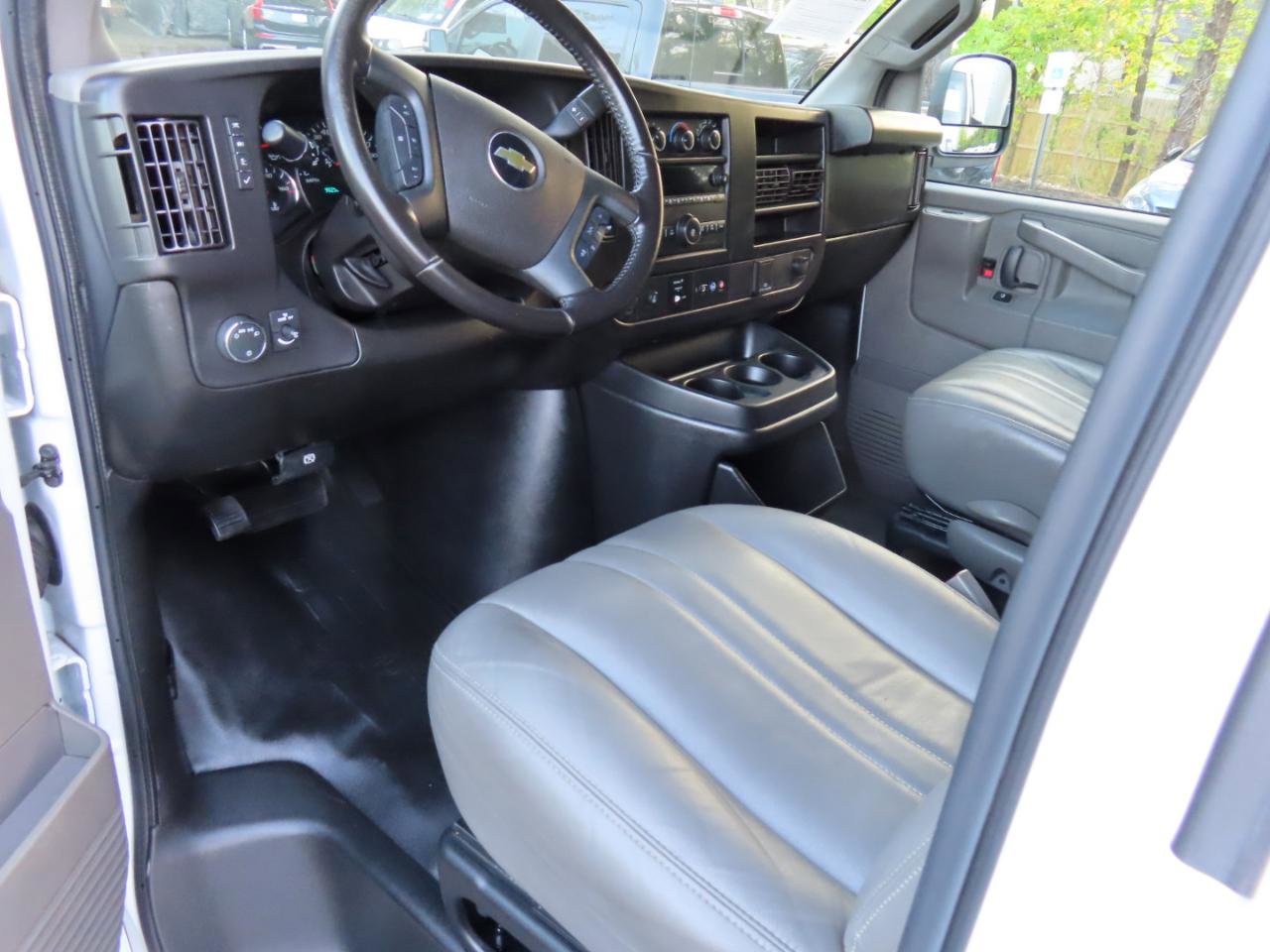 Used 2023 Chevrolet Express 2500 Extended w/ Driver Convenience Package RWD image 5