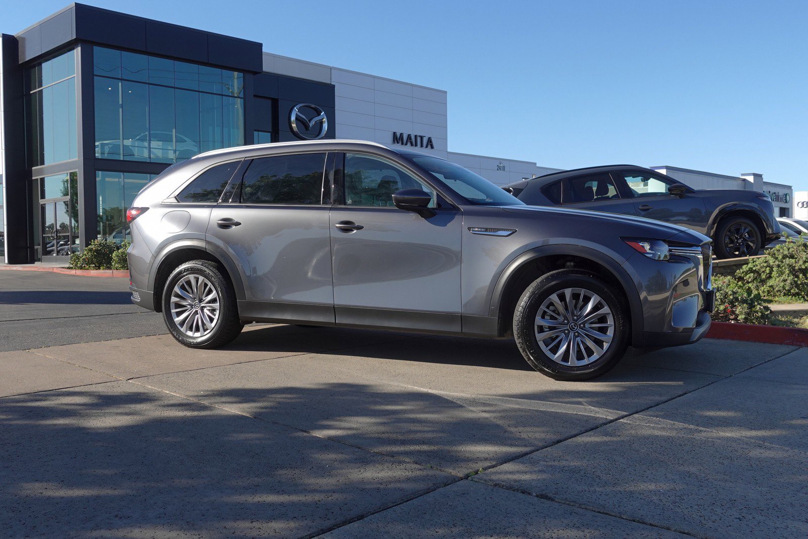 Certified 2024 MAZDA CX-90 Plug-In Hybrid w/ Preferred image 4